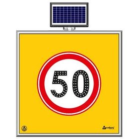 FM Trafik Solar Ledli 100X100 cm 50 kmh Yol Bakım Levhası