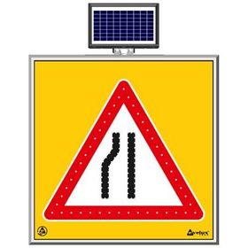 FM Trafik Solar Ledli 100X100 cm Daralan Yol Soldan Yol Bakım Levhası