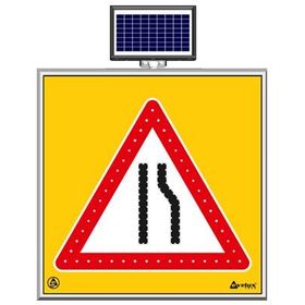 FM Trafik Solar Ledli 100X100 cm Sağdan Daralan Yol Yol Bakım Levhası