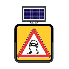 FM Trafik Solar Ledli 60X60 cm Kaygan Yol Yol Bakım Levhası