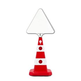 FM Trafik Ultra Kedi Gözlü 60 cm Üçgen Tabela Trafik Konisi