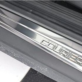 Ford Courier 2013 Üzeri 4 Parça Krom Kapı Eşiği