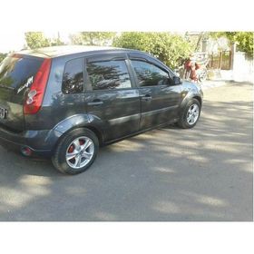 Ford Fiesta 2002-2008 Cam Rüzgarlığı