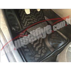 Ford Focus 2 2006 3D Havuzlu Paspas