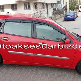 Ford Focus 2005 Mugen Cam Rüzgarlığı
