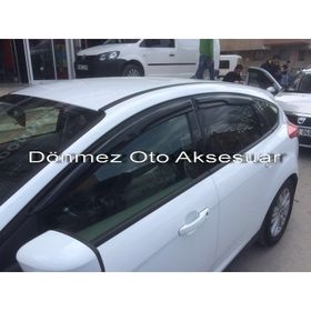 Ford Focus 2011 Mugen Cam Rüzgarlığı