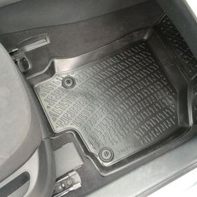 Ford Focus HB 2004 Model 3D Havuzlu Paspas