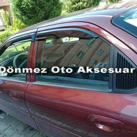 Ford Mondeo 1997 Mugen Cam Rüzgarlığı