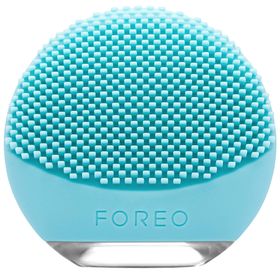 Foreo Luna Go Yağlı Ciltler için Kompakt Yüz Temizleme ve Yaşlanma Karşıtı Masaj Cihazı