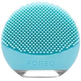 Foreo Luna Go Yağlı Ciltler için Kompakt Yüz Temizleme ve Yaşlanma Karşıtı Masaj Cihazı