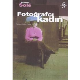 FOTOĞRAFÇI KADIN - ROBERT SOLÉ