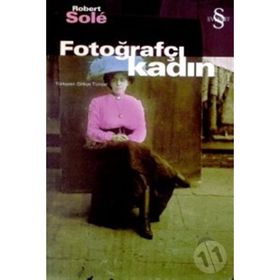 FOTOĞRAFÇI KADIN - ROBERT SOLÉ