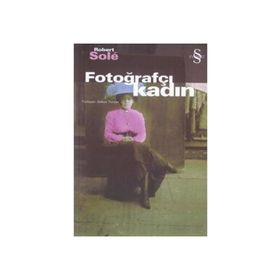 FOTOĞRAFÇI KADIN - ROBERT SOLÉ