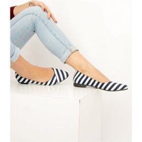Fox Shoes F726803204 Lacivert Beyaz Kadın Babet