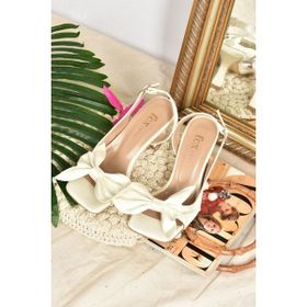 Fox Shoes K749384904 Bej Saten Kurdele Detaylı Kadın Topuklu Ayakkabı