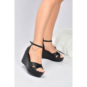 Fox Shoes K820025109 Siyah Dolgu Topuklu Kadın Ayakkabı