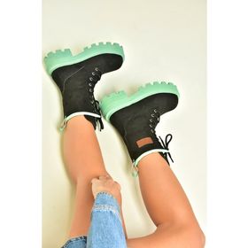 Fox Shoes L973916002 Siyah Yeşil Süet Bağcıklı Kadın Postal Bot