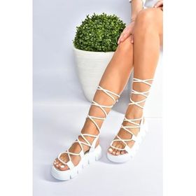 Fox Shoes M267083009 Beyaz Kalın Tabanlı Bilekten Bağlamalı Kadın Sandalet