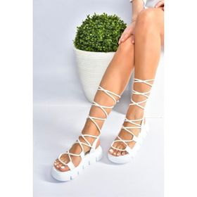 Fox Shoes M267083009 Beyaz Kalın Tabanlı Bilekten Bağlamalı Kadın Sandalet