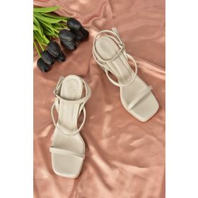 Fox Shoes M282462709 Bej Suni Deri Kalın Topuklu Günlük Kadın Ayakkabı
