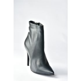 Fox Shoes N372524409 Siyah İnce Topuklu Sivri Burun Kadın Bot