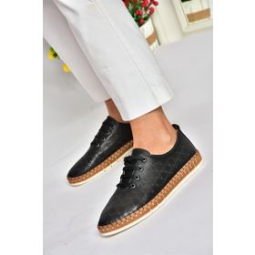 Fox Shoes P555004703 Siyah Bağcıklı Kadın Günlük Ayakkabı