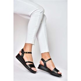 Fox Shoes P674300709 Siyah Dolgu Topuklu Günlük Kadın Sandalet