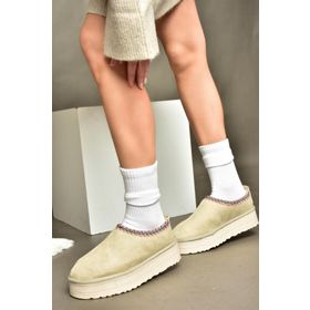 Fox Shoes R6120473 02 Süet İçi Tüylü Kalın Tabanlı Bej Kadın Terlik