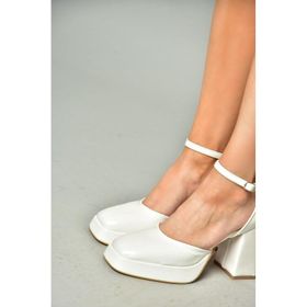 Fox Shoes S2820303 08 Beyaz Rugan Kalın Topuklu Kadın Ayakkabı
