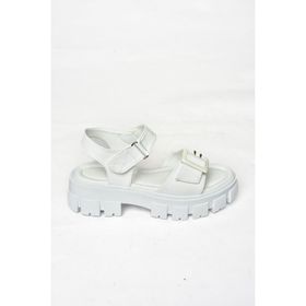 Fox Shoes S973981209 Kalın Tabanlı Beyaz Suni Deri Kadın Sandalet