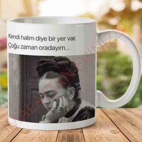 Frida Kahlo Kendi Halim Baskılı Kupa