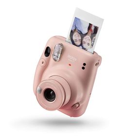 Fujifilm Instax Mini 11 Pembe Fotoğraf Makinesi ve Çiçek Kıskaçlı Hediye Seti
