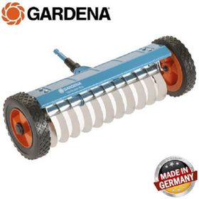 Gardena 03395 C/S Tekerlekli Çim Havalandırma Tırmığı
