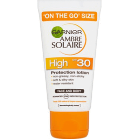 Garnier Ambre Solaire 50 ml Spf30+ Tüm Cilt Tipleri İçin Koruyucu Güneş Sütü