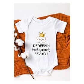 Genel Dedem Beni Çok Seviyor Baskılı Beyaz Bebek Body