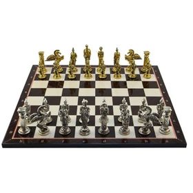 Gift Home Battal Boy Metal Pegasus 43x43 cm Satranç Takımı Parlak ve Katlanır Ceviz Desenli MDF Satranç Tahtası
