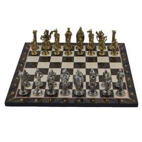 Gift Home Büyük Boy Metal İngiliz 43x43 cm Satranç Takımı Parlak ve Katlanır Ceviz Desenli MDF Satranç Tahtası