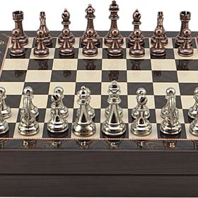 Gift Home Büyük Boy Metal Klasik 36x36 cm Satranç Takımı Antik ve Ceviz Desenli Sandıklı Mdf Tahtası