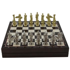 Gift Home Büyük Boy Metal Pegasus 36x36x6 cm Satranç Takımı Parlak ve Ceviz Desenli Sandıklı MDF Tahtası
