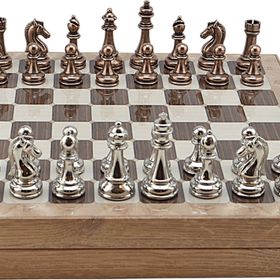 Gift Home Metal Klasik 36x36x6 cm Satranç Takımı Antik ve Rustik Desenli MDF Sandıklı Satranç Tahtası