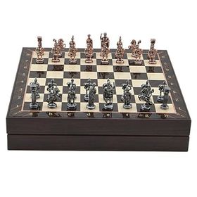 Gift Home Orta Boy Metal Roma 36x36x6 cm Satranç Takımı Antik Ve Ceviz Desenli Sandıklı MDF Tahtası