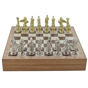 GiftHome Büyük Boy Metal Pegasus 36x36x6 cm Satranç Takımı Parlak ve Rustik Desenli Sandıklı MDF Tahtası