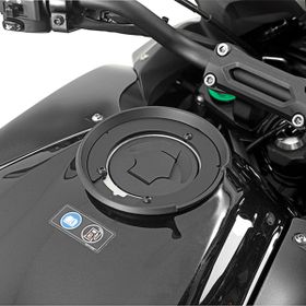 Givi BF26 Kawasakı Depo Üstü Çanta Aparatı