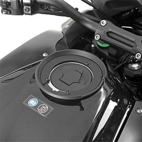 Givi BF26 Kawasakı Depo Üstü Çanta Aparatı