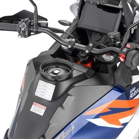Givi BF59 KTM Depoüstü Çanta Bağlantı Aparatı