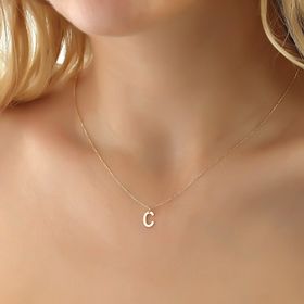 Glorria Altın C Harfi Kolye