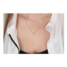 Glorria Gümüş 3 Boyutlu Minimalist D Harfi Kolye