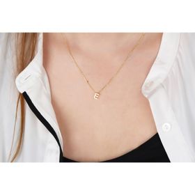 Glorria Gümüş 3 Boyutlu Minimalist E Harfi Kadın Kolye
