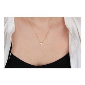 Glorria Gümüş 3 Boyutlu Minimalist M Harfi Kolye