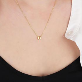 Glorria Gümüş 3 Boyutlu Minimalist Ü Harfi Kadın Kolye